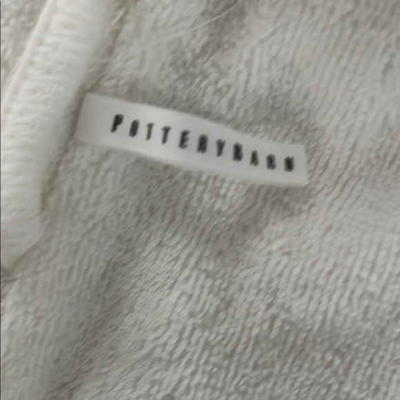 New Pottery Barn White Plush Robe - Picture 2 of 7